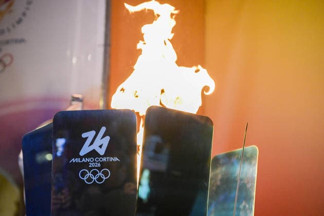 THE OLYMPIC BRAZIER WITH THE OLYMPIC FLAME during Olympic Torch Relay, Olympic Winter games, Winterspiele,Spiele, Summer games Milano-Cortina 2026 in Florence, Italy, December 11 2025  Copyright: xJacopoxCane IPAxSportx xipa-agency.netx xx IPA_69036286 IPA_Agency_IPA69036286