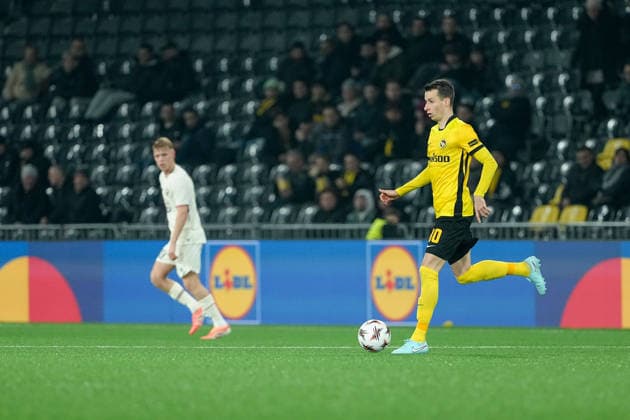 Schweiz: UEFA Europa League 2025 26, BSC Young Boys vs LOSC Lille - Stadion Wankdorf, Bern: Sandro Lauper (30 Young Boys) in aktion Bern Stadion Wankdorf Bern Schweiz Copyright: xKjetilxWaberx
