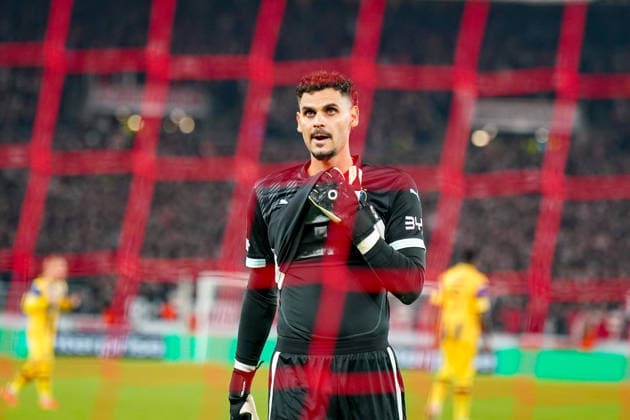 Fussball UEFA Europa League 2025 26, 6. Spieltag - VfB Stuttgart vs Maccabi Tel Aviv FC - Arena Stuttgart (Deutschland): Roei Mishpati (Maccabi Tel Aviv, 90) Copyright: xJOERANxSTEINSIEKx