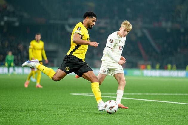 Schweiz: UEFA Europa League 2025 26, BSC Young Boys vs LOSC Lille - Stadion Wankdorf, Bern: Saidy Janko (17 Young Boys) in aktion Bern Stadion Wankdorf Bern Schweiz Copyright: xKjetilxWaberx