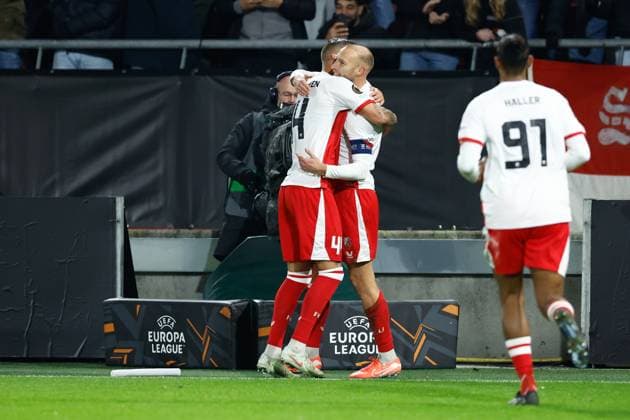 UTRECHT , 11-12-2025 , Stadium Galgenwaard , season 2025 2026 , UEFA Europa League football , League phase Matchday 6 , match between FC Utrecht and Nottingham Forrest , picture shows FC Utrecht player Mike Eerdhuijzen, FC Utrecht player Mike van der Hoorn celebrating the 1-1 Utrecht - Nottingham Forrest  x200122979x Copyright: