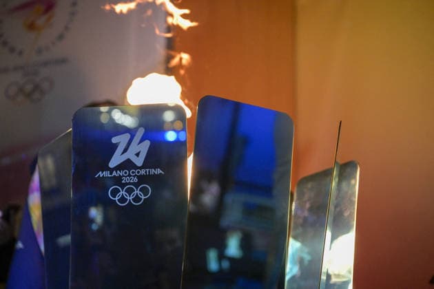 GIOCHI OLIMPICI - Olimpiadi Invernali Milano-Cortina 2026 - Olympic Torch Relay THE OLYMPIC BRAZIER WITH THE OLYMPIC FLAME during Olympic Torch Relay, Olympic Winter games, Winterspiele,Spiele, Summer games Milano-Cortina 2026 in Florence, Italy, December 11 2025 Cortina D Ampezzo Italy  Copyright: xIPAxSport ABACAx