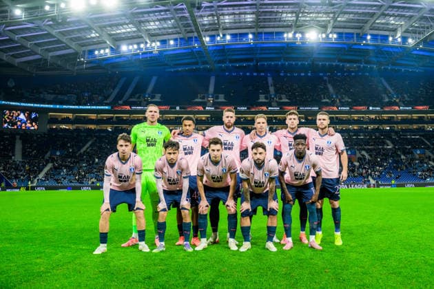 251211 The staring eleven of Malmö FF during the Europa League football match between Porto and Malmö FF on December 11, 2025 in Porto. Photo: Ludvig Thunman BILDBYRAN kod LT LT0761 fotboll football soccer fotball uefa europa league europa league porto malmö ff bbeng Copyright: LUDVIGxTHUNMAN BB251211LT048
