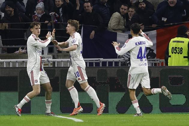 LYON , 17-11-2025 , Groupama Stadium , season 2025 2026 , UEFA Europa League League phase . match between Olympique Lyon and Go Ahead Eagles, Picture shows Olympique Lyon players celebrating the goal. Olympique Lyonnais player Pavel Sulc Olympique Lyon - Go Ahead Eagles  x200123561x Copyright: