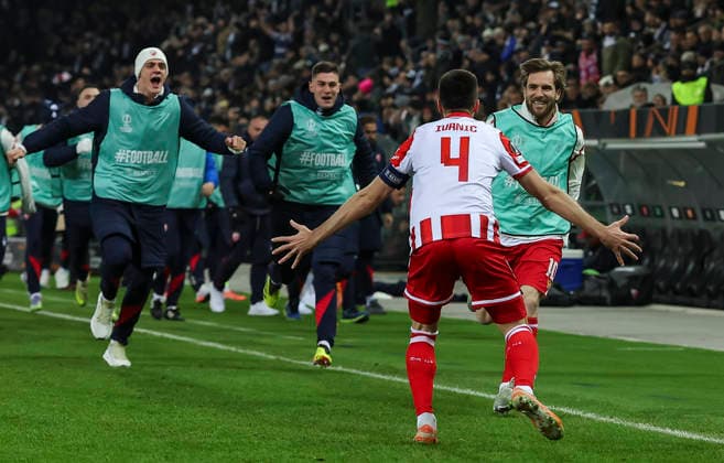 Sturm v Crvena Zvezda, UEFA Europa League, League phase, Matchday 6, season 2025 2026 Mirko Ivanic (C) of Crvena Zvezda celebrates after scoring a goal with Stefan Lekovic, Aleksandar Katai during the UEFA Europa League football match between Sturm Graz and Crvena Zvezda (Red Star) at Stadion Graz Liebenau on December 11. 2025. in Graz, Austria. Graz Austria Copyright: xPedjaxMilosavljevic STARSPORTx