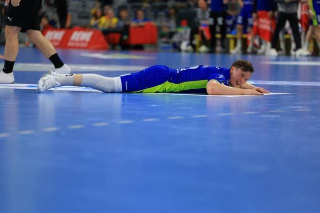 RECORD DATE NOT STATED Szene mit Ole Pregler (23; VfL Gummersbach) Ole Pregler (23; VfL Gummersbach) in Bodenlage