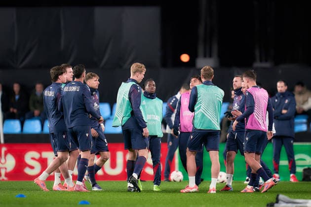ESP: RC Celta - Bologna FC UEFA Europa League. Matchday 6. Warm up of Bologna FC Group team during the UEFA Europa League match, between RC Celta and Bologna FC, Matchday 6, Balaidos Stadium on December 11, 2025 in Vigo, Spain. kpng Copyright: xPedroxMinax xPRESSINx PM_251211_CEL_BOL_005