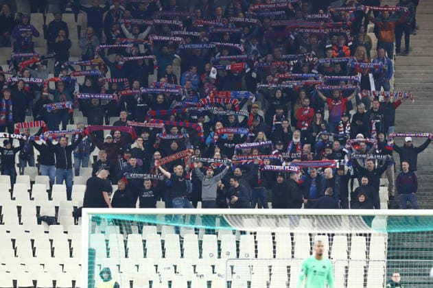 UEFA Europa League - Panathinaikos vs Viktoria Plzen - Fans of Viktoria Plzen react during the UEFA Europa League Phase matchday 6 soccer match between Panathinaikos and Viktoria Plzen at the Olympic Athletic Center of Athens Spyros Louis in Athens, Greece, 11 Decemberr 2025. IMAGO ONE INCH PRODUCTIONS ATHENS GREECE Copyright: xONExINCHxPRODUCTIONSx 6775396