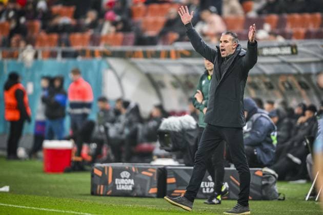BUCHAREST , 11-12-2025 , National Arena , season 2025 2026 , UEFA Europa League football , League phase matchday 6 , match between FC Steaua Boekarest and Feyenoord , picture shows Feyenoord coach Robin van Persie FCSB - Feyenoord  x200124974x Copyright: