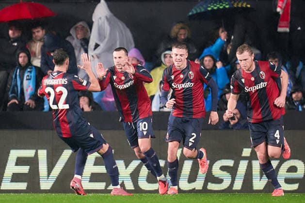 ESP: RC Celta - Bologna FC UEFA Europa League. Matchday 6. Federico Bernardeschi of Bologna FC celebrates after scoring goal during the UEFA Europa League match, between RC Celta and Bologna FC, Matchday 6, Balaidos Stadium on December 11, 2025 in Vigo, Spain. kpng Copyright: xPedroxMinax xPRESSINx PM_251211_CEL_BOL_019