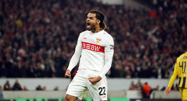 11.12.25 VfB Stuttgart - Maccabi Tel Aviv FC Deutschland, Stuttgart, 11.12.2025, Fussball, UEFA Europa League, Saison 2025 2026, VfB Stuttgart - Maccabi Tel Aviv FC: Lorenz Assignon (VfB Stuttgart); Jubel Tor 1:0 Assignon.