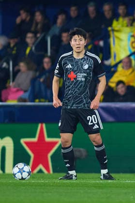 Villarreal CF v F.C. Copenhagen - UEFA Champions League 2025 26 League Phase MD6 VILLARREAL, SPAIN - DECEMBER 10: Junnosuke Suzuki of FC Copenhagen runs with the ball during the UEFA Champions League 2025 26 League Phase MD6 match between Villarreal CF and F.C. Copenhagen at Estadio de la Ceramica on December 10, 2025 in Villarreal, Spain. (Photo by Jose Torres Photo Players Images Magara Press) Villarreal Estadio de la Ceramica Spain Copyright: xJosexTorresx