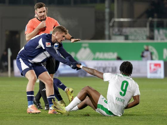 Deutschland: Fußball, 2. Bundesliga 2025 26, 16. Spieltag - SpVgg Greuther Fürth vs Hertha BSC - Sportpark Ronhof (Fürth): Noel Futkeu (SpVgg Greuther Fürth, 9)