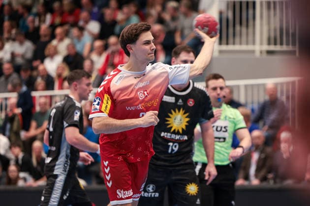 12.12.2025, Handball, Saison 2025 2026, 2. Handball Bundesliga, 15. Spieltag, TuSEM Essen - TuS N-Lübbecke, Jan Reimer (TuSEM Essen), Essen Am Hallo NRW Deutschland xRHR-FOTO DEx Copyright: DennisxEwert RHR-FOTOx RHR-FOTO DE