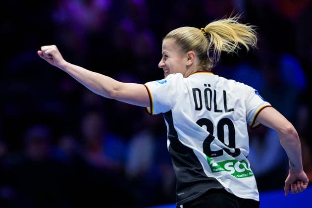 251212 Antje Döll of Germany celebrates after scoring a goal during the IHF Women s World Championship, WM, Weltmeisterschaft semifinal between France and Germany on December 12, 2025 in Rotterdam. Photo: Joel Marklund BILDBYRAN kod JM JM0755 bbeng handball handboll handball vm handball-vm handbolls-vm ihf handball world championship world handball championship 2025 world championship 2025 semifinal semifinals frankrike tyskland france germany dam jubel Copyright: JOELxMARKLUND BB251212JM030