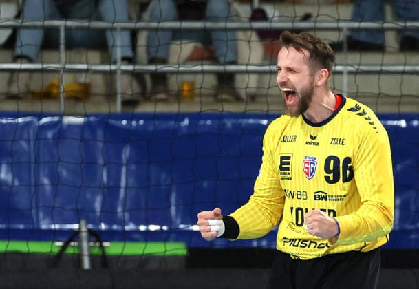 12.12.2025, Deutschland, Bietigheim, Handball 2. Bundesliga, SG BBM Bietigheim vs. Dessau-Roßlauer HV 06, Jan Hrdlicka (BBM)