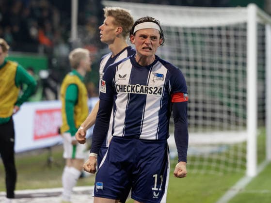 Deutschland: Fußball, 2. Bundesliga 2025 26, 16. Spieltag - SpVgg Greuther Fürth vs Hertha BSC - Sportpark Ronhof (Fürth): Fabian Reese (Hertha BSC, 11)