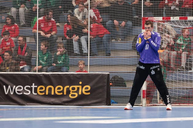 12.12.2025, Handball, Saison 2025 2026, 2. Handball Bundesliga, 15. Spieltag, TuSEM Essen - TuS N-Lübbecke, Torwart Dominik Plaue (TuSEM Essen), Essen Am Hallo NRW Deutschland xRHR-FOTO DEx Copyright: DennisxEwert RHR-FOTOx RHR-FOTO DE