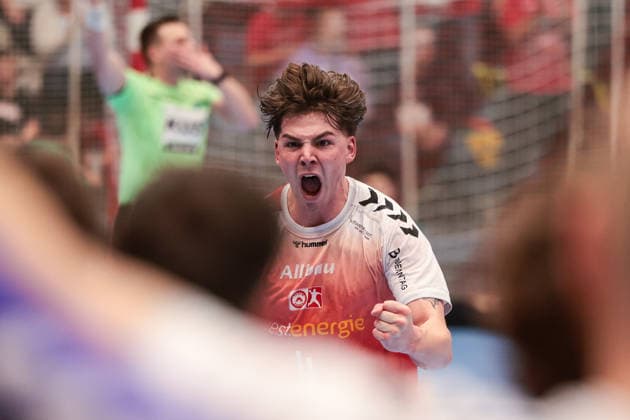 12.12.2025, Handball, Saison 2025 2026, 2. Handball Bundesliga, 15. Spieltag, TuSEM Essen - TuS N-Lübbecke, Felix Göttler (TuSEM Essen) jubelt, Essen Am Hallo NRW Deutschland xRHR-FOTO DEx Copyright: DennisxEwert RHR-FOTOx RHR-FOTO DE