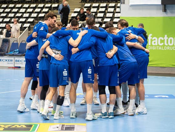 Aufwaermphase des HBW VfL Eintracht Hagen vs. HBW Balingen-Weilstetten, Handball, 2. Bundesliga, 15. Spieltag, Saison 2025 2026, 12.12.2025 VfL Eintracht Hagen vs. HBW Balingen-Weilstetten, Handball, 2. Bundesliga, 15. Spieltag, Saison 2025 2026, 12.12.2025 Hagen Copyright: xEibner-Pressefoto DamianxKruczynx EP_DKI