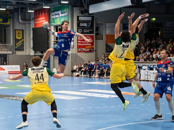 Mex Raguse (HBW Balingen-Weilstetten, 06) beim Torwurf. VfL Eintracht Hagen vs. HBW Balingen-Weilstetten, Handball, 2. Bundesliga, 15. Spieltag, Saison 2025 2026, 12.12.2025 VfL Eintracht Hagen vs. HBW Balingen-Weilstetten, Handball, 2. Bundesliga, 15. Spieltag, Saison 2025 2026, 12.12.2025 Hagen Copyright: xEibner-Pressefoto DamianxKruczynx EP_DKI