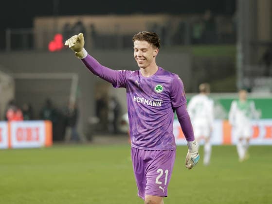 Deutschland: Fußball, 2. Bundesliga 2025 26, 16. Spieltag - SpVgg Greuther Fürth vs Hertha BSC - Sportpark Ronhof (Fürth): Nils-Jonathan Körber (SpVgg Greuther Fürth, 1)