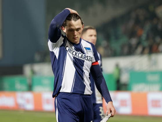 Deutschland: Fußball, 2. Bundesliga 2025 26, 16. Spieltag - SpVgg Greuther Fürth vs Hertha BSC - Sportpark Ronhof (Fürth): Fabian Reese (Hertha BSC, 11)