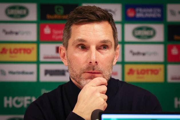 Cheftrainer Stefan Leitl (Hertha BSC Berlin) bei der Pressekonferenz, Spvgg Greuther Fuerth vs. Hertha BSC Berlin, Fussball, 2. Bundesliga, DFL, Saison 2025 2026, Hinrunde, 16. Spieltag, 12.12.2025 DFB regulations prohibit any use of photographs as image sequences and or quasi-video Fuerth Bayern Deutschland