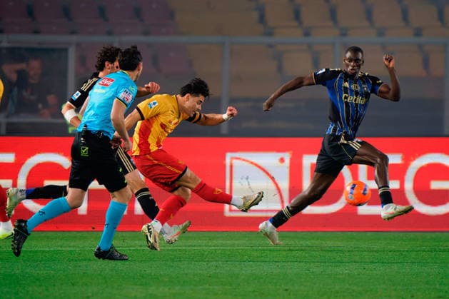 CALCIO - Serie A - US Lecce vs Pisa SC Santiago Pierotti of US Lecce during US Lecce vs Pisa SC, Italian soccer Serie A match in Lecce, Italy, December 12 2025 Lecce Italy  Copyright: xIPAxSport ABACAx