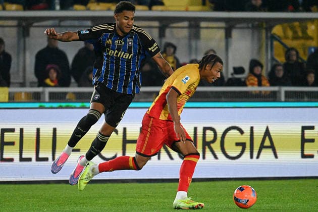 CALCIO - Serie A - US Lecce vs Pisa SC Ndaba Corrie (Us Lecce) in action during US Lecce vs Pisa SC, Italian soccer Serie A match in Lecce, Italy, December 12 2025 Lecce Italy  Copyright: xIPAxSport ABACAx