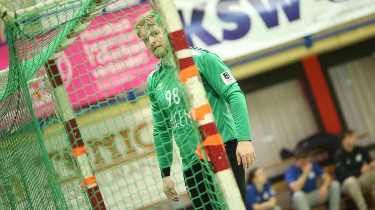 Handball, Saison 2025 2026, 3. Liga, Staffel Nord-Ost, Männer. HG Hamburg-Barmbek - EHV Aue. Henri Wommelsdorf (Barmbek), Frust. Wandsbek Hamburg