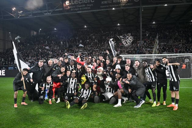 Angers SCO v FC Nantes - Ligue 1 McDonald s 2025 2026 Equipe de football du Angers SCO during the Ligue 1 McDonald s match between Angers and Nantes at Stade Raymond Kopa on December 12, 2025 in Angers, France. Angers France  Copyright: xFEPx 776348236