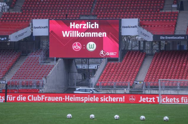 GER, Nürnberg, 1. FC Nürnberg vs VfL Wolfsburg, Google Pixel Bundesliga, Fussball, DFB, Spielzeit 2025 2026, Max-Morlock-Stadion, 13. Spieltag im Bild: Der FC Nürnberg empfängt den VfL Wolfsburg im Max Morlock Stadion DFB DFL REGULATIONS PROHIBIT ANY USE OF PHOTOGRAPHS AS IMAGE SEQUENCES AND OR QUASI-VIDEO, 13.12.2025 Copyright: HMBxMedia HendrikxHamelau