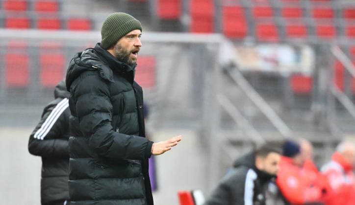 13.12.2025 - Fussball - Saison 2025 2026 - 1. Google Pixel Frauen Bundesliga - 13. Spieltag: 1. FC Nürnberg FCN ( Club Clubfrauen ) - VfL Wolfsburg - Sportfoto Zink - xwoxzix - Stephan Lerch ( Trainer VfL Wolfsburg )