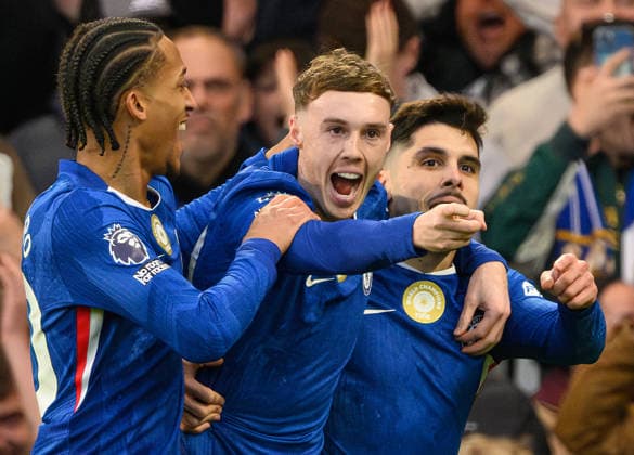 Chelsea v Everton - Premier League - Stamford Bridge - London. LONDON , ENGLAND - DECEMBER 13 Chelsea v Everton - Premier League - Stamford Bridge - London. Cole Palmer celebrates his goal. Picture : Mark Pain LONDON England  Copyright: xMarkxPainx