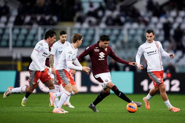 TorinoÕs Guillermo Marip‡n during the Serie A soccer match between Torino Fc and Cremonese at the Stadio Olimpico Grande Torino in Turin, north west Italy - Dicember 8, 2025. - Soccer  Copyright: xFabioxFerrari LaPressex