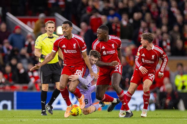 Football - FA Premier League - Liverpool FC v Brighton & Hove Albion FC LIVERPOOL, ENGLAND - Saturday, December 13, 2025: Liverpool s Ryan Gravenberch is challenged by Brighton & Hove Albion s Brajan Gruda during the FA Premier League match between Liverpool FC and Brighton & Hove Albion FC at Anfield. (Photo by David Rawcliffe Propaganda) LIVERPOOL Anfield MERSEYSIDE ENGLAND  Copyright: xDavidxRawcliffex P2025-12-13-Liverpool_Brighton-65