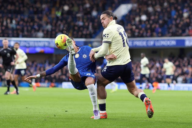Chelsea v Everton 13th December 2025, London - Premier League Football - Chelsea v Everton - Malo Gusto of Chelsea and Jack Grealish of Everton - Photo: Charlotte Wilson Offside. London UK Copyright: xCharlottexWilsonx xOffsidexOffside