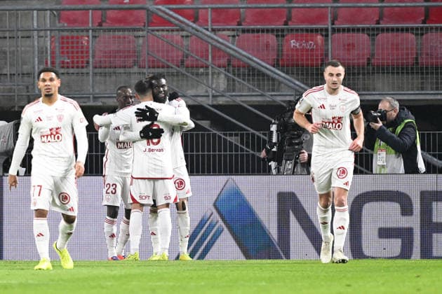 Stade Rennais FC v Stade Brestois 29 - Ligue 1 McDonald s 2025 2026 23 Kamory DOUMBIA (sb29) - 17 Mama BALDE (sb29) during the Ligue 1 McDonald s match between Rennes and Brest at Roazhon Park on December 13, 2025 in Rennes, France. Rennes France  Copyright: xFEPx 776348237