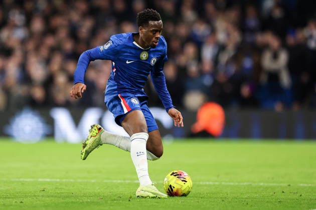 13th December 2025; Stamford Bridge, Chelsea, London, England: Premier League Football, Chelsea versus Everton; Jamie Gittens of Chelsea on the ball  HenningxvonxJagow