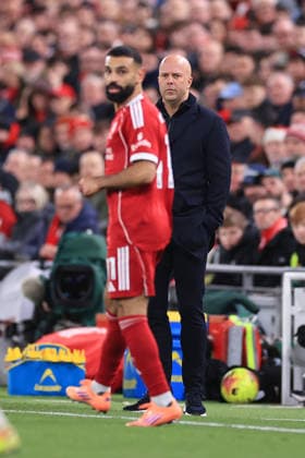 Football - Premier League - Liverpool v Brighton & Hove Albion 13th December 2025 - Premier League - Liverpool v Brighton & Hove Albion - Liverpool manager Arne Slot looks towards Mohamed Salah of Liverpool - Photo: Simon Stacpoole Offside. Liverpool UK Copyright: xSimonxStacpoolexOffside