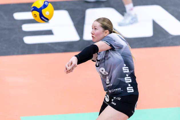 1. Volleyball Bundesliga Frauen: Schwarz-Weiss Erfurt vs. Skurios Volleys Borken; Erfurt; 13.12.2025 Lea Feistritzer ( 8; Schwarz-Weiss Erfurt) 1. Volleyball Bundesliga Frauen: Schwarz-Weiss Erfurt vs. Skurios Volleys Borken; Riethsporthalle Erfurt; 13.12.2025 Copyright: xBEAUTIFULxSPORTS Duehringx