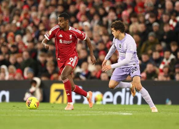 Alexander Isak of Liverpool and Yasin Ayari of Brighton & Hove Albion Liverpool v Brighton and Hove Albion, Premier League, Football, Anfield, Liverpool, UK - 13 Dec 2025Liverpool Anfield United Kingdom EDITORIAL USE ONLY No use with unauthorised audio, video, data, fixture lists, club league logos or live services. Online in-match use limited to 120 images, no video emulation. No use in betting, games or single club league player publications. Copyright: xRyanxBrowne Shutterstockx 16081506ey
