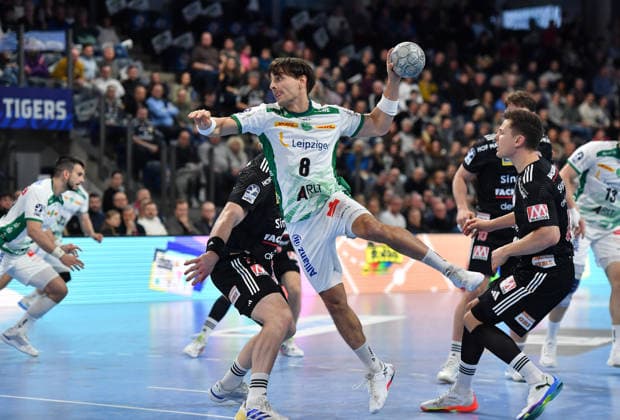 13.12.2025 - Handball - 1. Bundesliga DAIKIN HBL - Saison 2024 2025 - 17. Spieltag: HC Erlangen Metropolregion Nürnberg HCE - SC DHfK Leipzig - OGo - xOGox - Lucas Krzikalla (8, SC DHfK Leipzig )