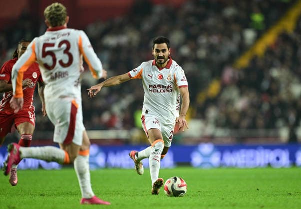 Hesap.com Antalyaspor v Galatasaray - Turkish Super Lig ANTALYA, TURKIYE - DECEMBER 13: Ilkay Gundogan of Galatasaray in action during the Turkish Super Lig week 16 football match between Hesap.com Antalyaspor and Galatasaray at Corendon Airlines Park in Antalya, Turkiye on December 13, 2025. Orhan Cicek Anadolu Antalya Turkey. Editorial use only. Please get in touch for any other usage.  Copyright: x2025xAnadoluxOrhanxCicekx