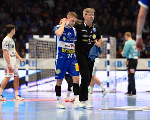 Vincent, Buechner (Linksaussen, ThSV Eisenach, 74) GER, ThSV Eisenach gegen FRISCH AUF! Göppingen, 1. Daikin Handballbundesliga, Handball, 17.Spieltag, Saison 2025 2026, 13.12.2025 GER, ThSV Eisenach gegen FRISCH AUF! Göppingen, 1. Daikin Handballbundesliga, Handball, 17.Spieltag, Saison 2025 2026, 13.12.2025 Eisenach Copyright: xEibner-Pressefoto MartinxHerbstx EP_MHT