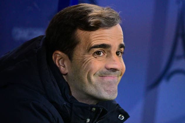 FOOTBALL : PFC vs Toulouse - Ligue1 - 13 12 2025 Carles MARTINEZ NOVELL ( coach Toulouse ) during the Ligue 1 match between Paris FC and Toulouse FC at Stade Jean Bouin on December 13 , 2025 in Paris, France. ( Photo by Federico Pestellini PsnewZ ) ParisFrance  Copyright: xFedericoxPestellinix