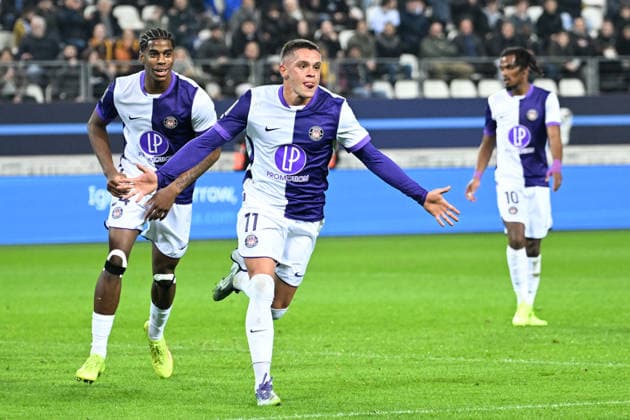 Paris FC v Toulouse FC - Ligue 1 McDonald s 2025 2026 11 Santiago HIDALGO (tfc) during the Ligue 1 McDonald s match between Paris FC and Toulouse at Stade Jean Bouin on December 13, 2025 in Paris, France. Paris France  Copyright: xFEPx 776348231