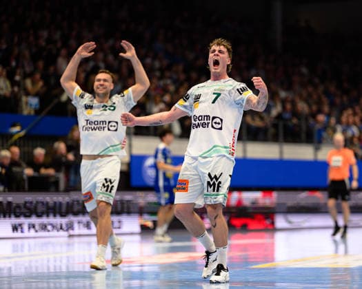 Victor, Kloeve (Rueckraum Links, Frisch Auf Goeppingen, 7), Ludvig, Jurmala Astrom (Kreislaeufer, Frisch Auf Goeppingen, 25) GER, ThSV Eisenach gegen FRISCH AUF! Göppingen, 1. Daikin Handballbundesliga, Handball, 17.Spieltag, Saison 2025 2026, 13.12.2025 GER, ThSV Eisenach gegen FRISCH AUF! Göppingen, 1. Daikin Handballbundesliga, Handball, 17.Spieltag, Saison 2025 2026, 13.12.2025 Eisenach Copyright: xEibner-Pressefoto MartinxHerbstx EP_MHT