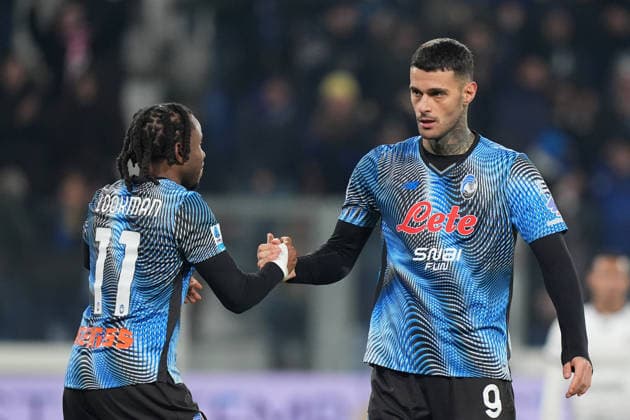 Atalanta™s Gianluca Scamacca , Atalanta s Ademola Lookman celebrates after scoring 2-1 during the Serie A soccer match between Atalanta and Cagliari at the New Balance Stadium in Bergamo , north Italy - Saturday , December 13 , 2025. - Soccer .  Copyright: xSpada LaPressex